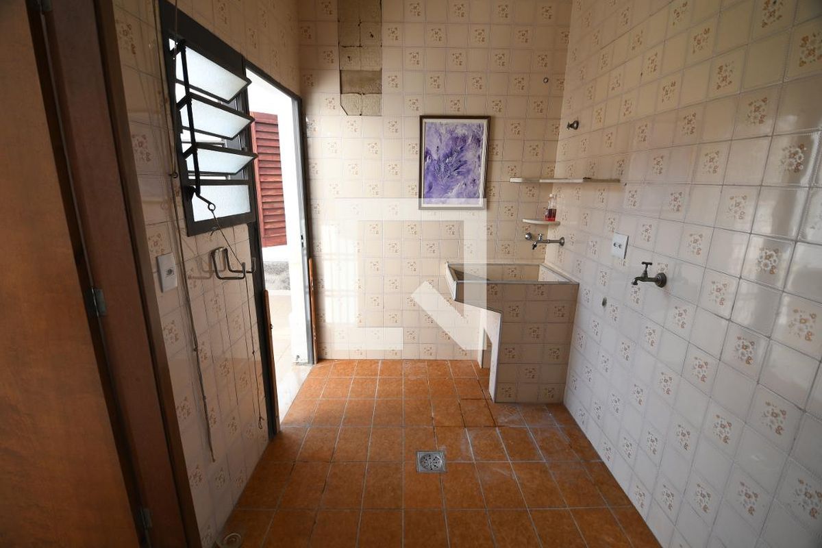 Casa à Venda - Taquaral, 3 Quartos,  152 m2 em , Campinas - sp | SoloBR