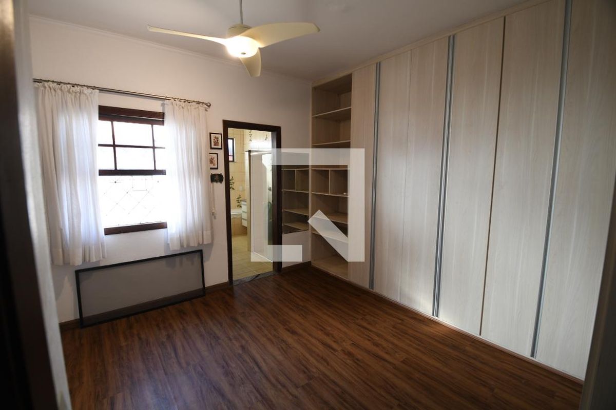 Casa à Venda - Taquaral, 3 Quartos,  152 m2 em , Campinas - sp | SoloBR