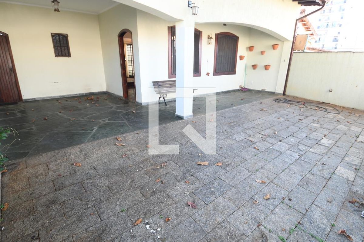 Casa à Venda - Taquaral, 3 Quartos,  152 m2 em , Campinas - sp | SoloBR