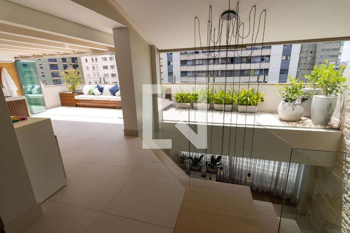 Apartamento à Venda - Cambuí, 2 Quartos,  305 m2 em , Campinas - sp | SoloBR
