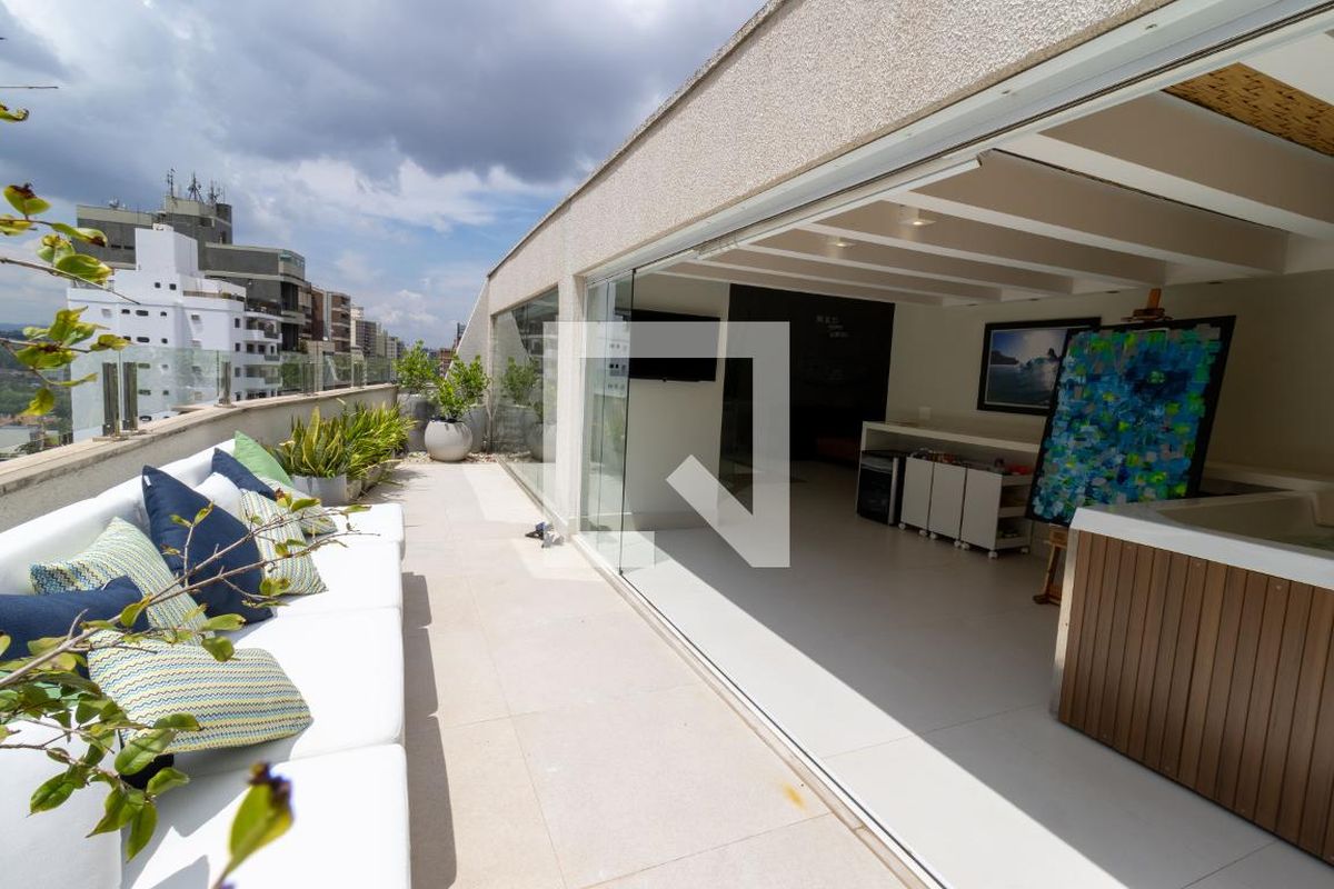 Apartamento à Venda - Cambuí, 2 Quartos,  305 m2 em , Campinas - sp | SoloBR