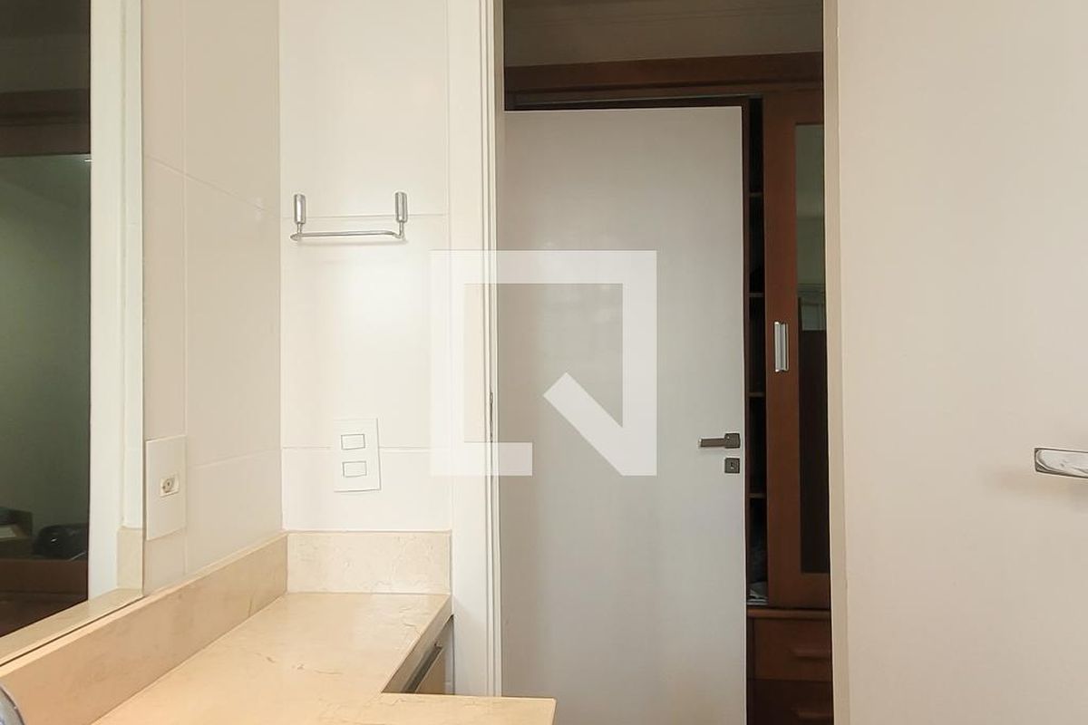 Casa à Venda - Mansões Santo Antônio, 3 Quartos,  150 m2 em , Campinas - sp | SoloBR