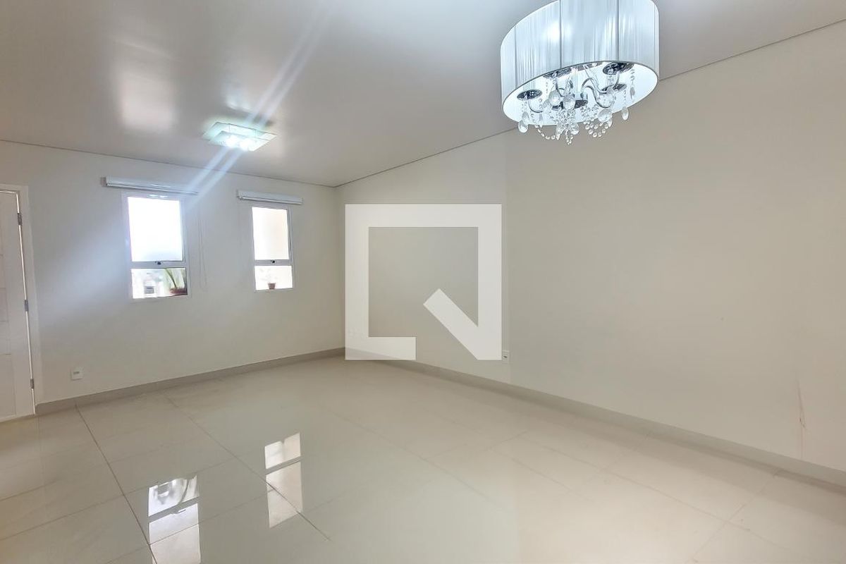 Casa à Venda - Mansões Santo Antônio, 3 Quartos,  150 m2 em , Campinas - sp | SoloBR