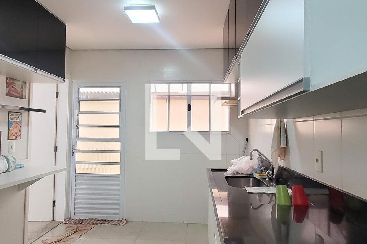 Casa à Venda - Mansões Santo Antônio, 3 Quartos,  150 m2 em , Campinas - sp | SoloBR