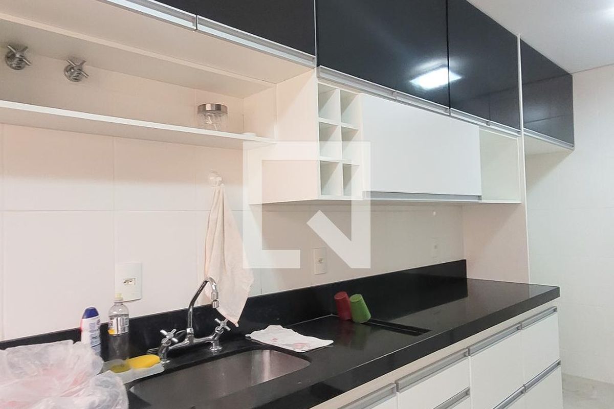 Casa à Venda - Mansões Santo Antônio, 3 Quartos,  150 m2 em , Campinas - sp | SoloBR