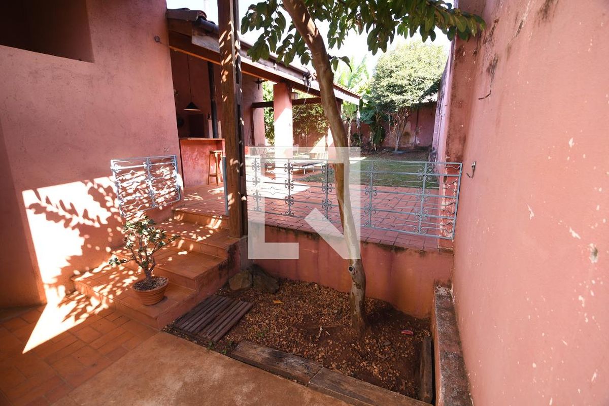 Casa à Venda - Guanabara, 3 Quartos,  150 m2 em , Campinas - sp | SoloBR