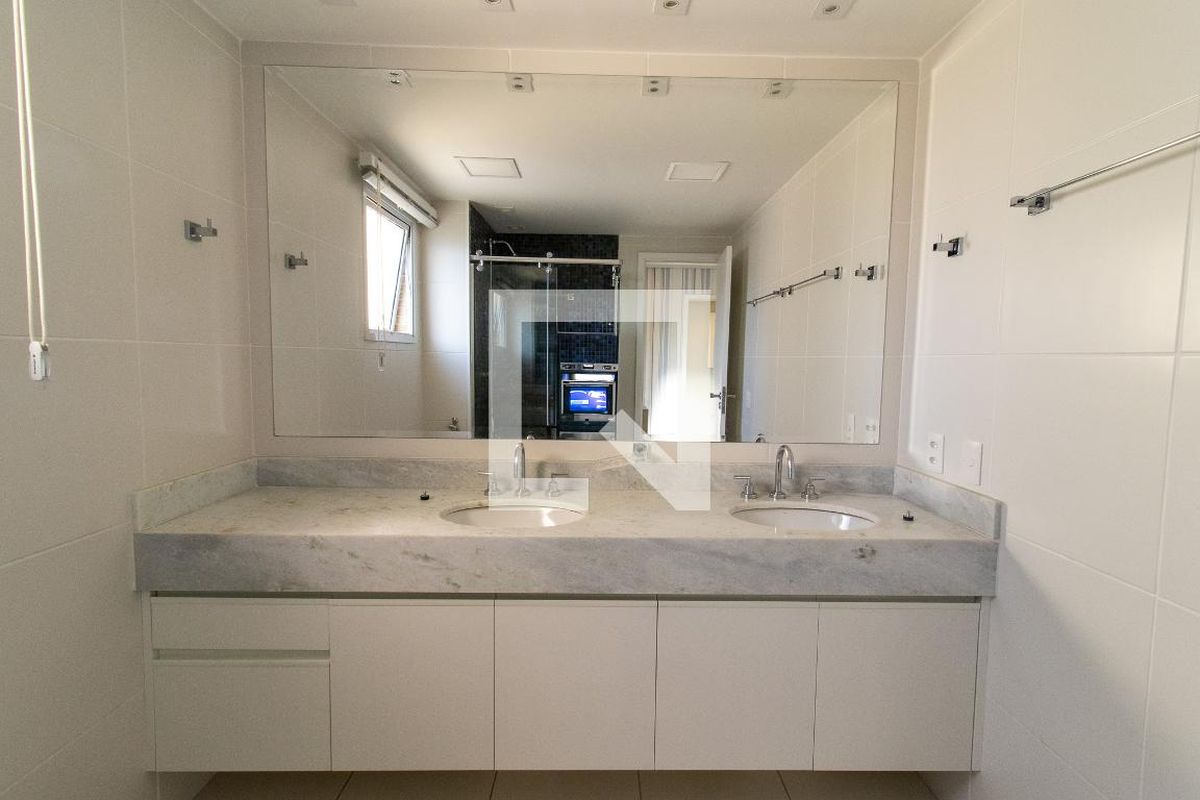 Apartamento à Venda - Taquaral, 3 Quartos,  189 m2 em , Campinas - sp | SoloBR