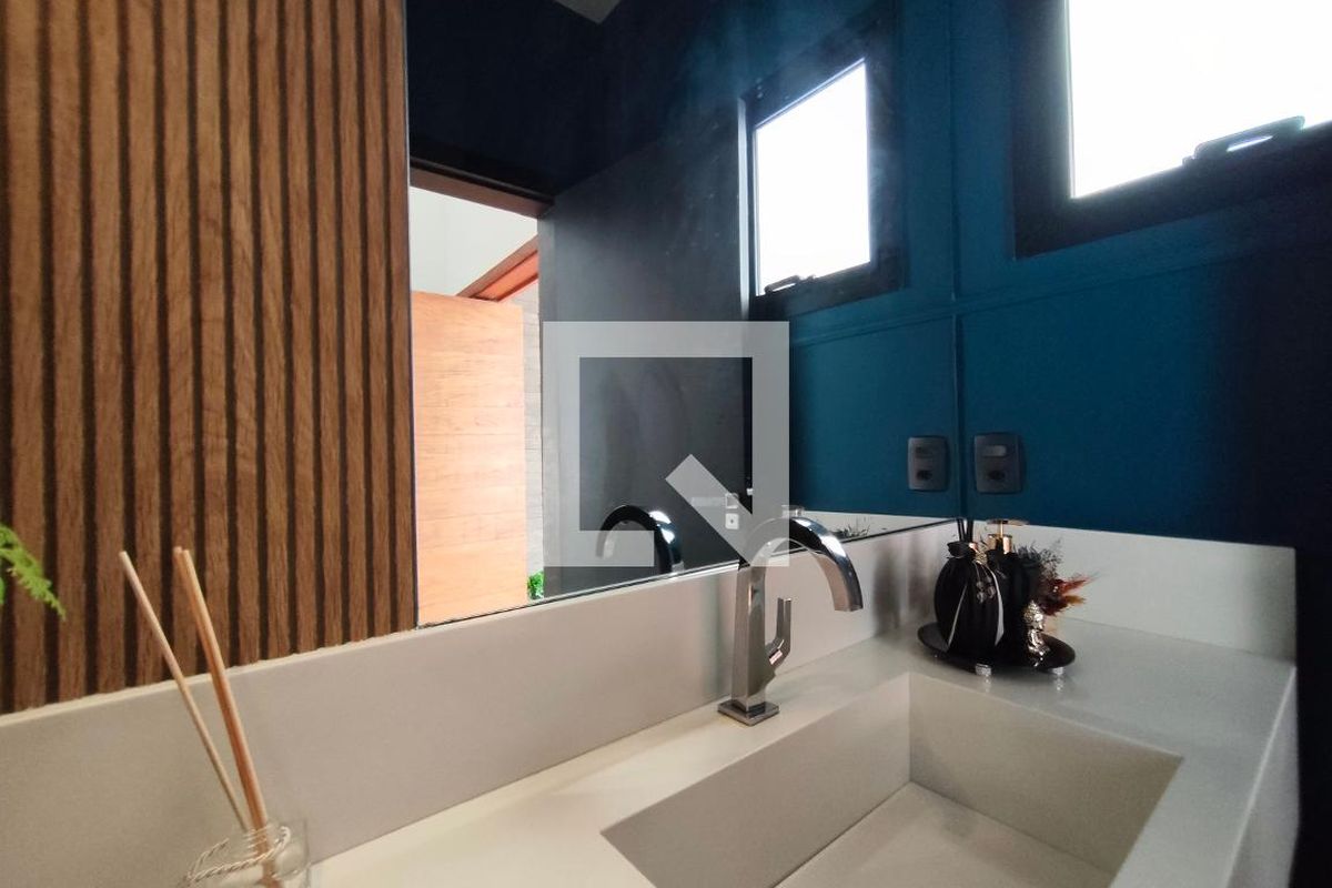 Casa à Venda - Swiss Park, 3 Quartos,  200 m2 em , Campinas - sp | SoloBR