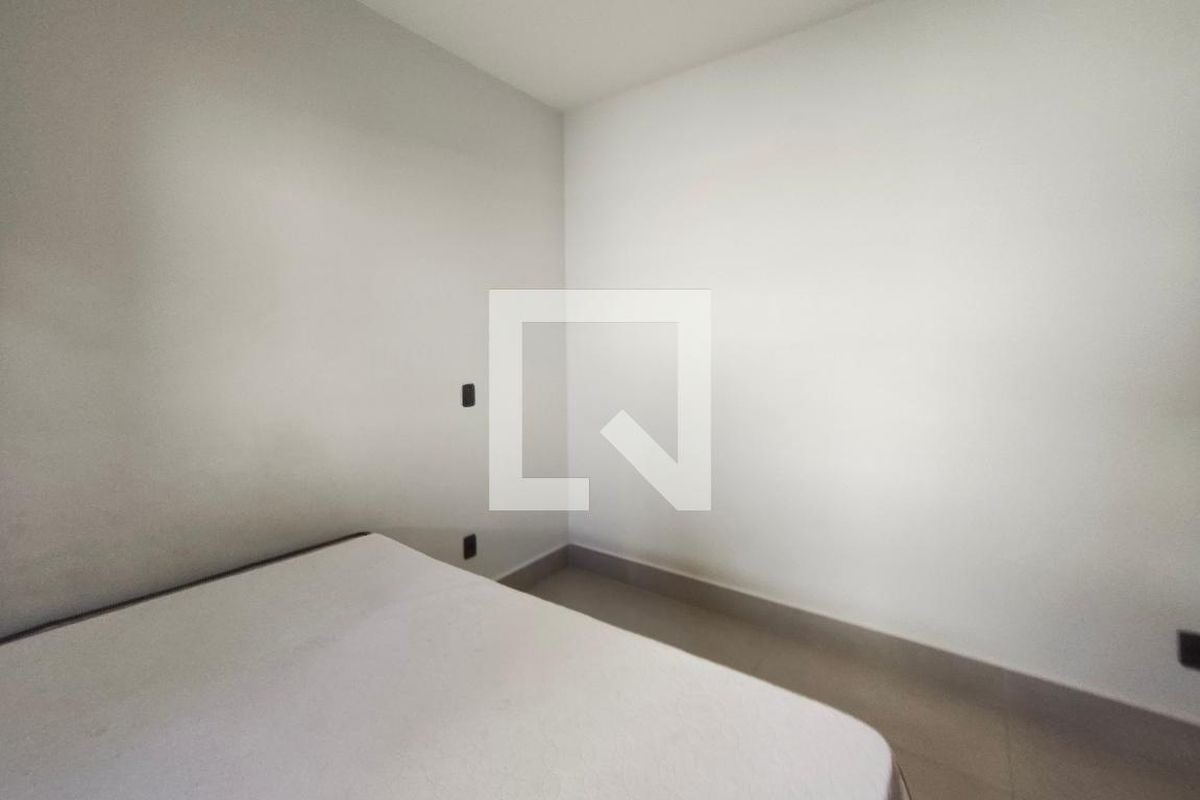 Casa à Venda - Swiss Park, 3 Quartos,  200 m2 em , Campinas - sp | SoloBR
