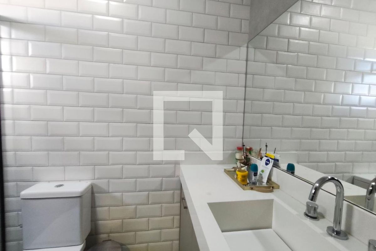 Casa à Venda - Swiss Park, 3 Quartos,  200 m2 em , Campinas - sp | SoloBR