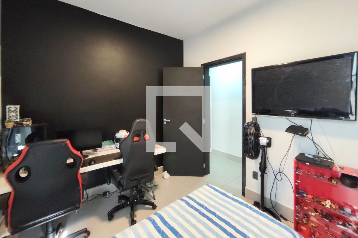 Casa à Venda - Swiss Park, 3 Quartos,  200 m2 em , Campinas - sp | SoloBR