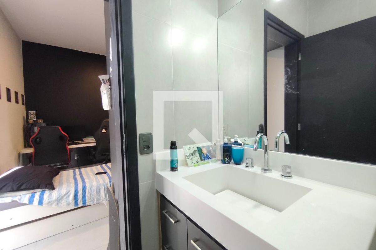 Casa à Venda - Swiss Park, 3 Quartos,  200 m2 em , Campinas - sp | SoloBR