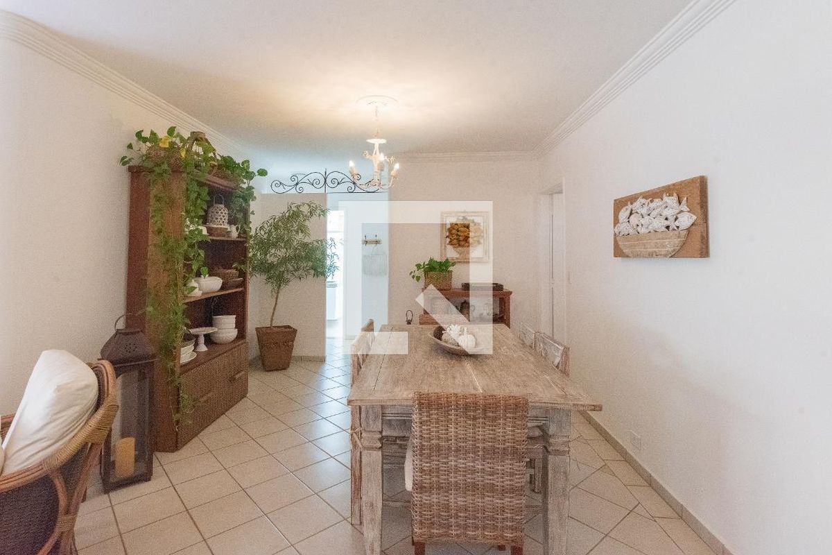 Apartamento à Venda - Centro, 3 Quartos,  162 m2 em , Campinas - sp | SoloBR