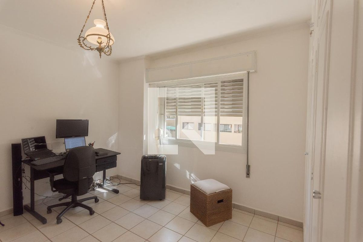 Apartamento à Venda - Centro, 3 Quartos,  162 m2 em , Campinas - sp | SoloBR