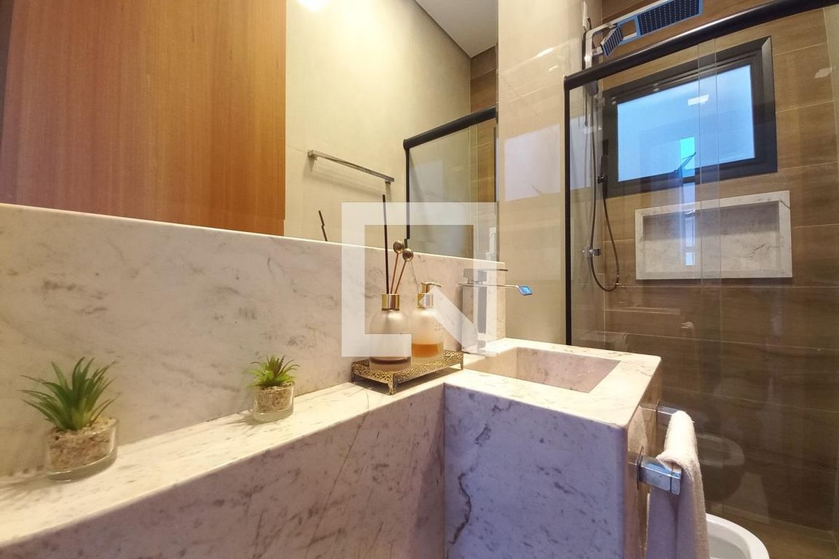 Casa à Venda - Swiss Park, 3 Quartos,  271 m2 em , Campinas - sp | SoloBR