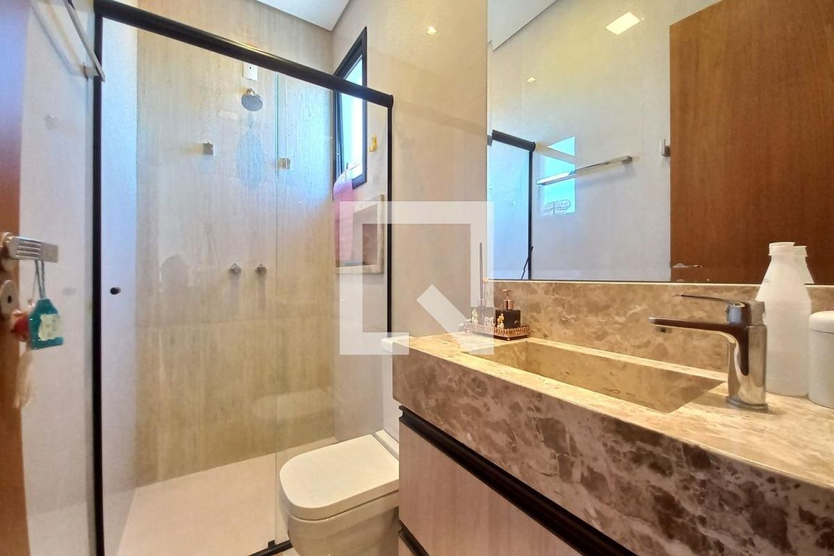 Casa à Venda - Swiss Park, 3 Quartos,  271 m2 em , Campinas - sp | SoloBR