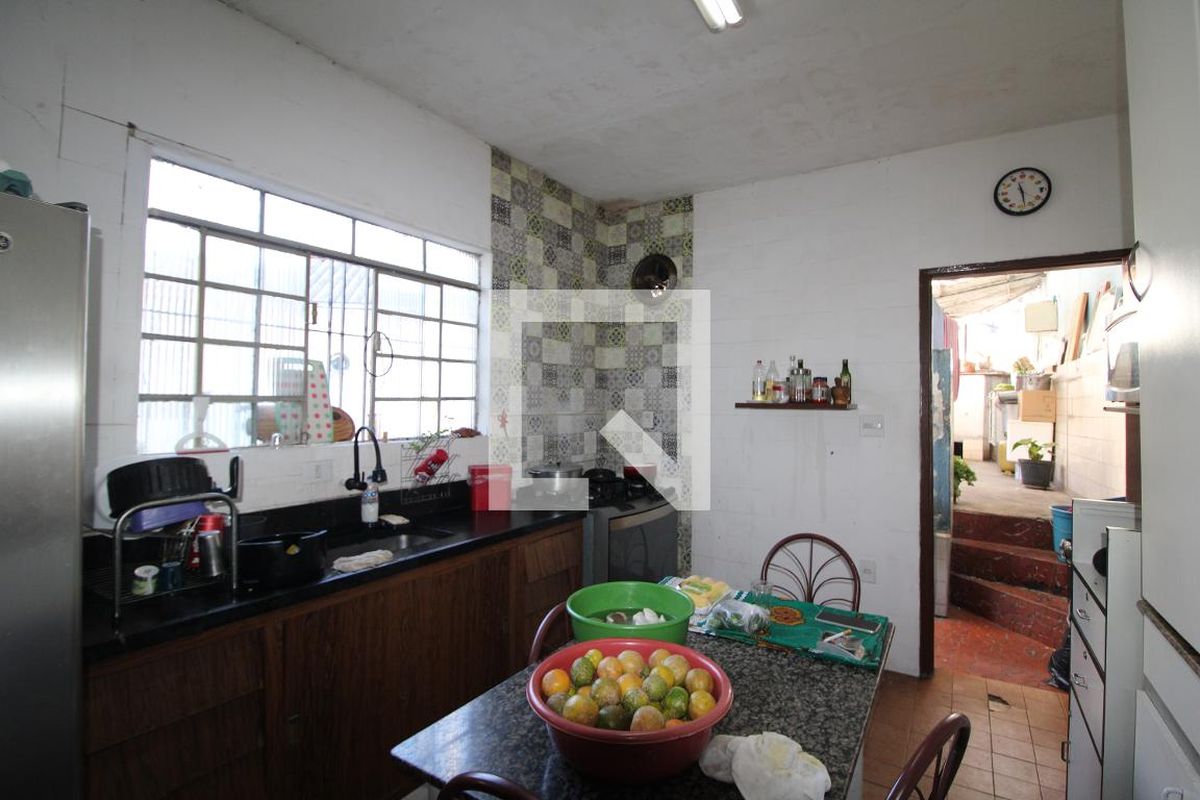 Casa, 3 quartos, 280 m² - Foto 46