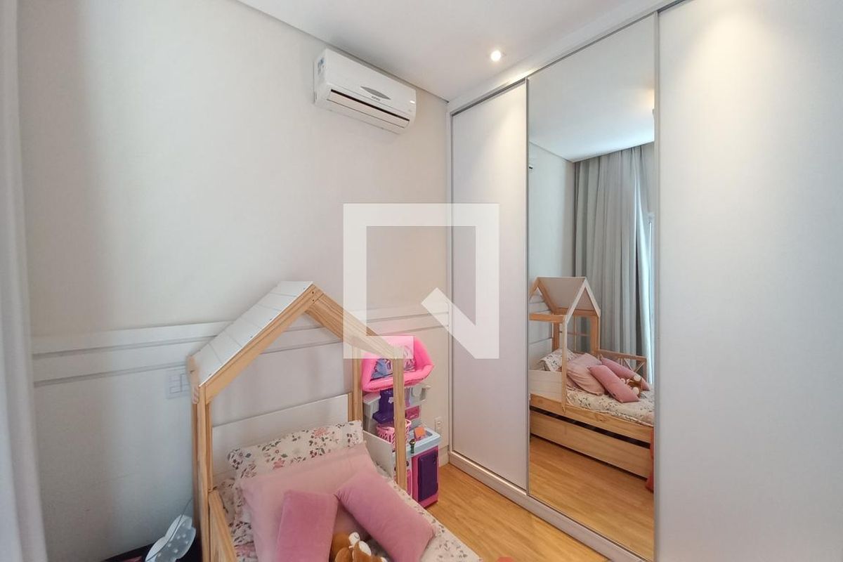 Casa à Venda - Swiss Park, 4 Quartos,  260 m2 em , Campinas - sp | SoloBR