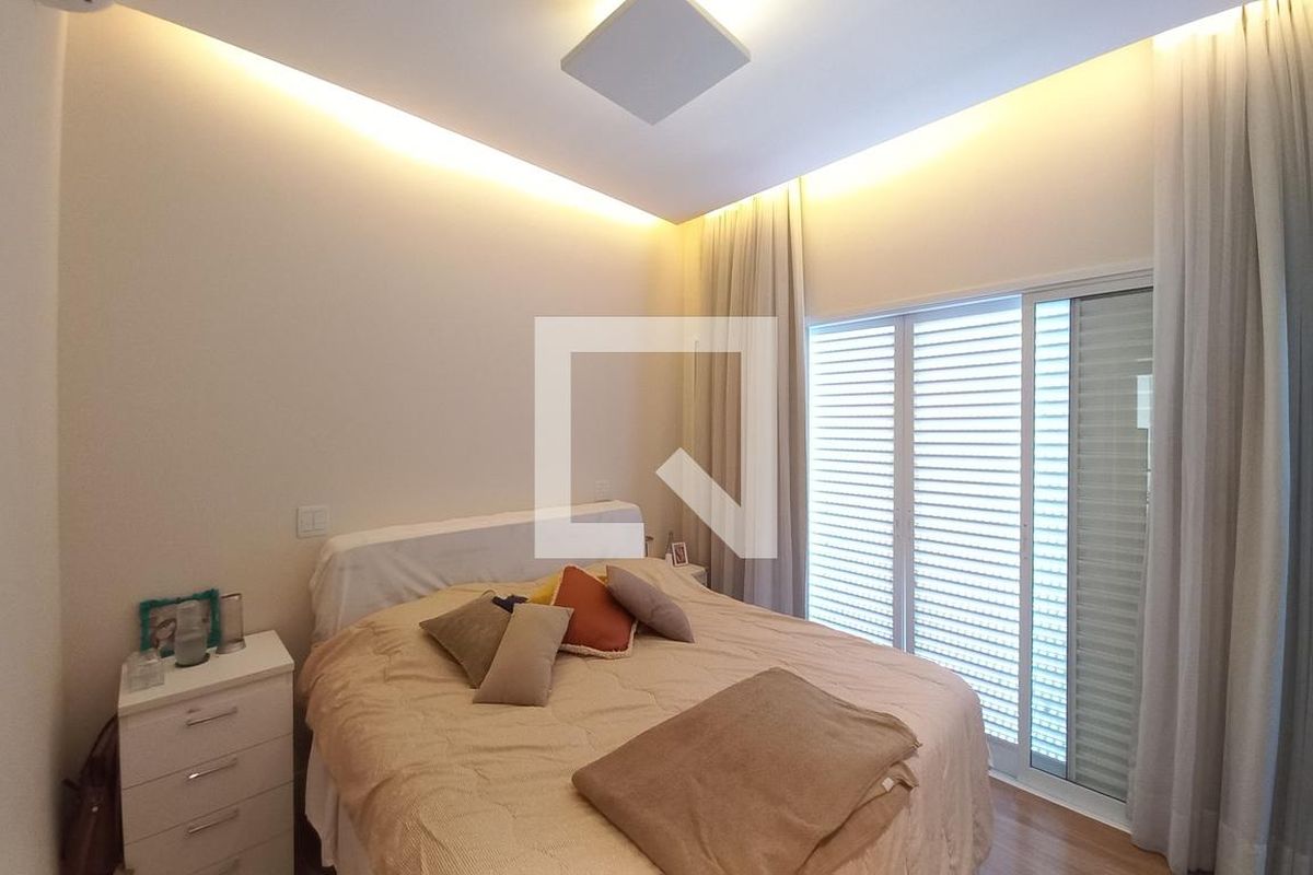 Casa à Venda - Swiss Park, 4 Quartos,  260 m2 em , Campinas - sp | SoloBR