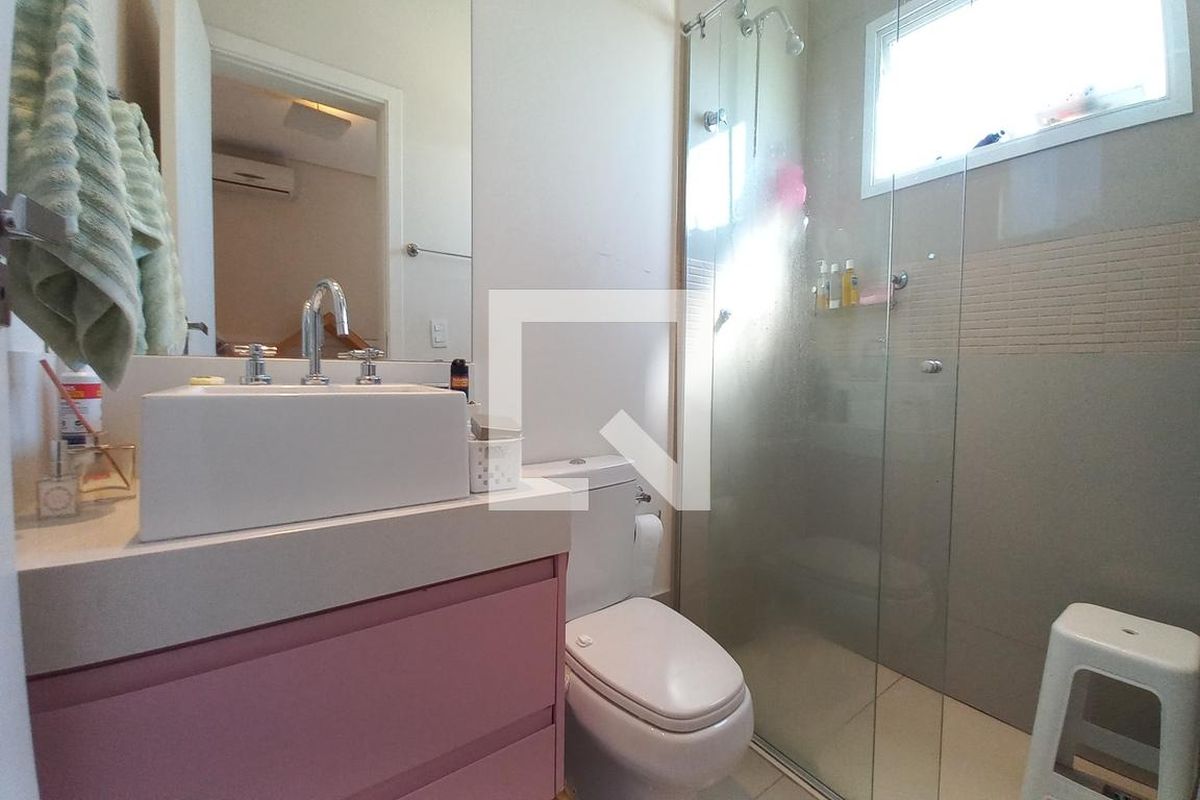 Casa à Venda - Swiss Park, 4 Quartos,  260 m2 em , Campinas - sp | SoloBR