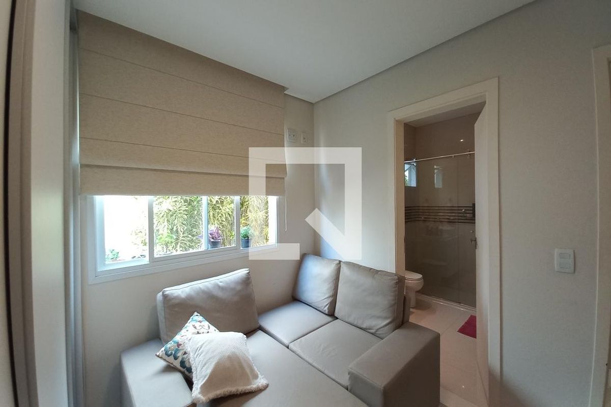 Casa à Venda - Swiss Park, 4 Quartos,  260 m2 em , Campinas - sp | SoloBR