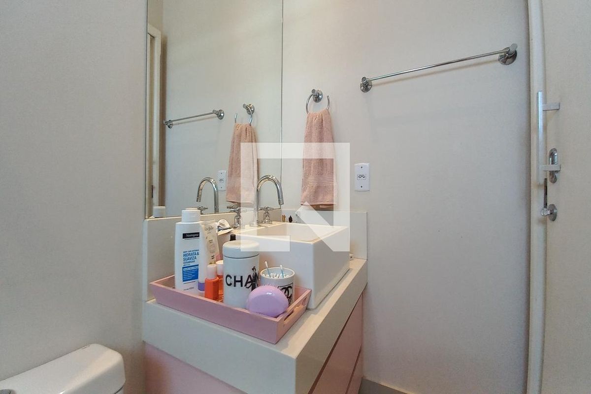 Casa à Venda - Swiss Park, 4 Quartos,  260 m2 em , Campinas - sp | SoloBR