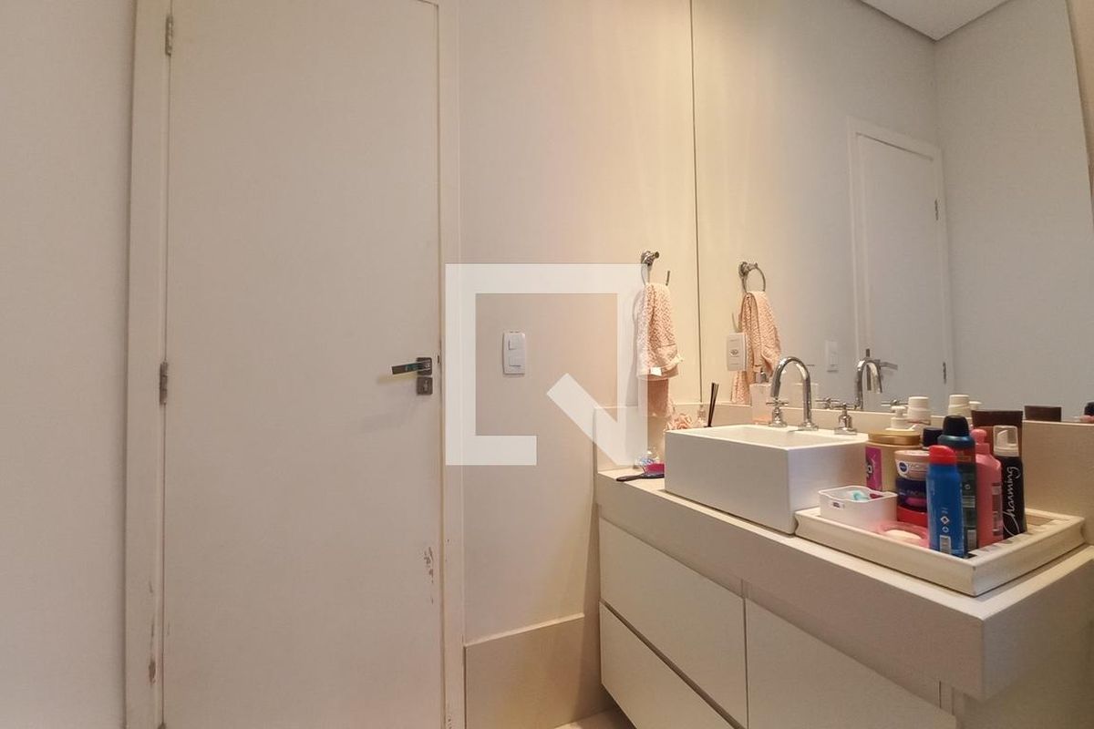 Casa à Venda - Swiss Park, 4 Quartos,  260 m2 em , Campinas - sp | SoloBR