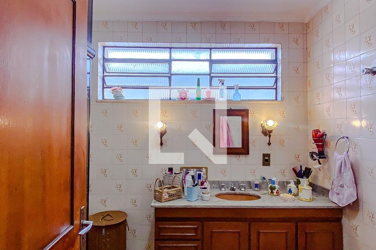 Casa, 3 quartos, 220 m² - Foto 81