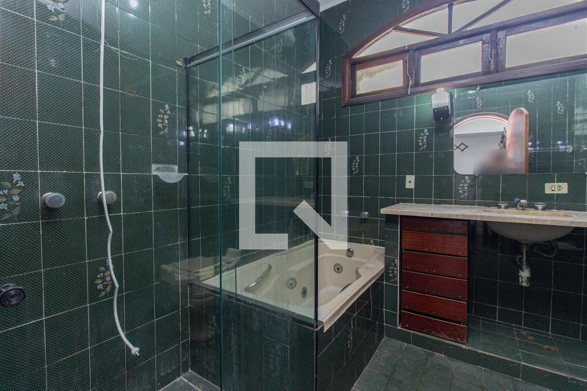 Casa, 3 quartos, 245 m² - Foto 88