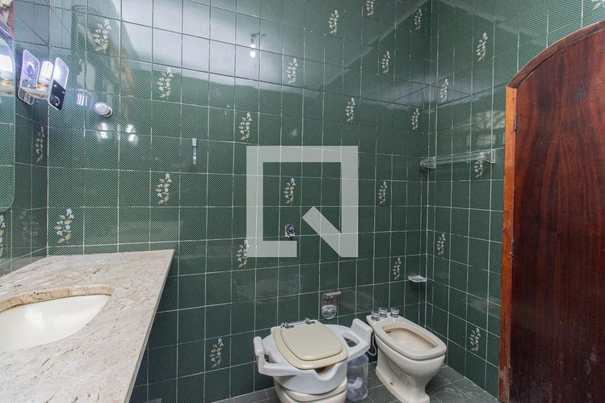 Casa, 3 quartos, 245 m² - Foto 94