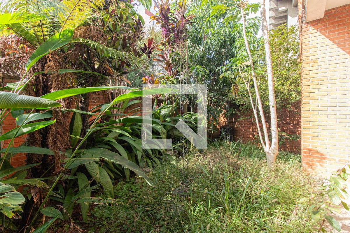 Casa, 3 quartos, 245 m² - Foto 128