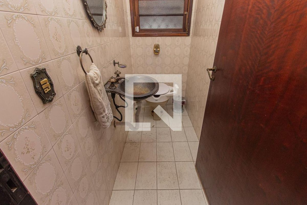 Casa, 3 quartos, 245 m² - Foto 28