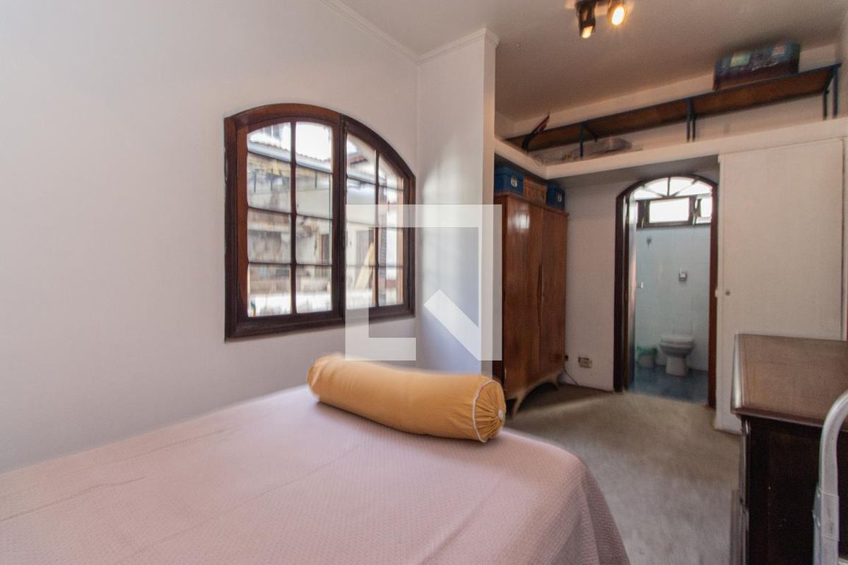 Casa, 3 quartos, 245 m² - Foto 36