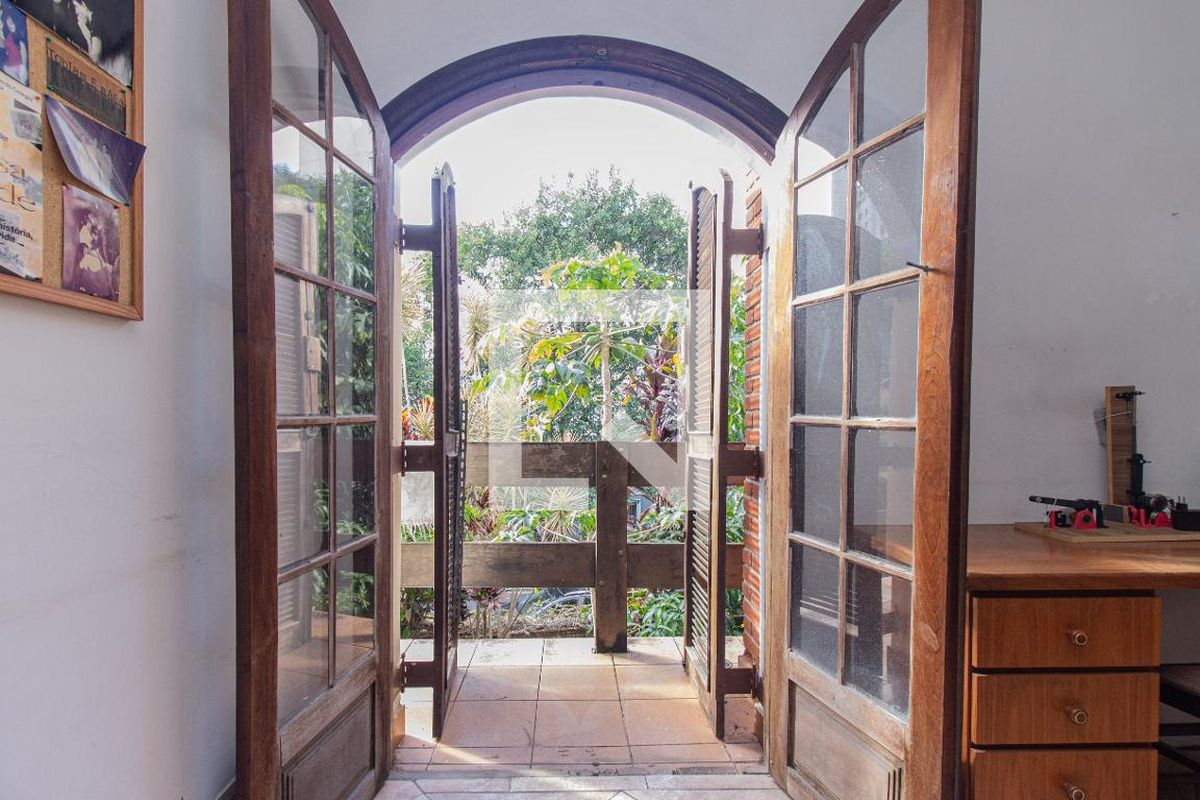 Casa, 3 quartos, 245 m² - Foto 74