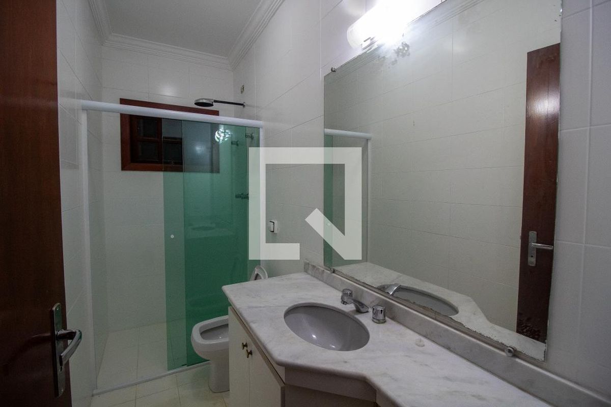 Casa, 3 quartos, 200 m² - Foto 50