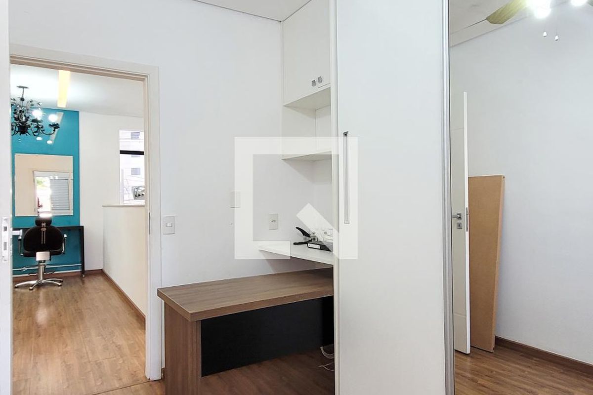 Casa à Venda - Cambuí, 2 Quartos,  250 m2 em , Campinas - sp | SoloBR