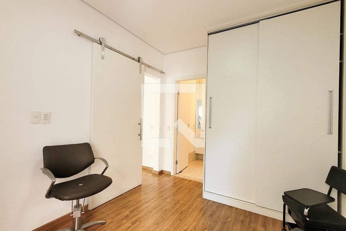 Casa à Venda - Cambuí, 2 Quartos,  250 m2 em , Campinas - sp | SoloBR