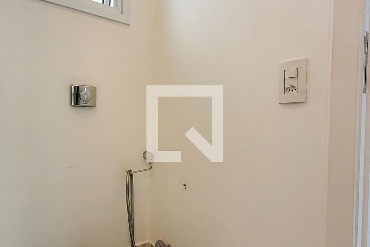 Casa à Venda - Cambuí, 2 Quartos,  250 m2 em , Campinas - sp | SoloBR