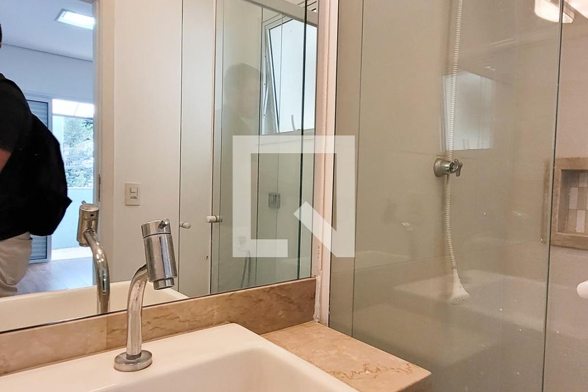 Casa à Venda - Cambuí, 2 Quartos,  250 m2 em , Campinas - sp | SoloBR