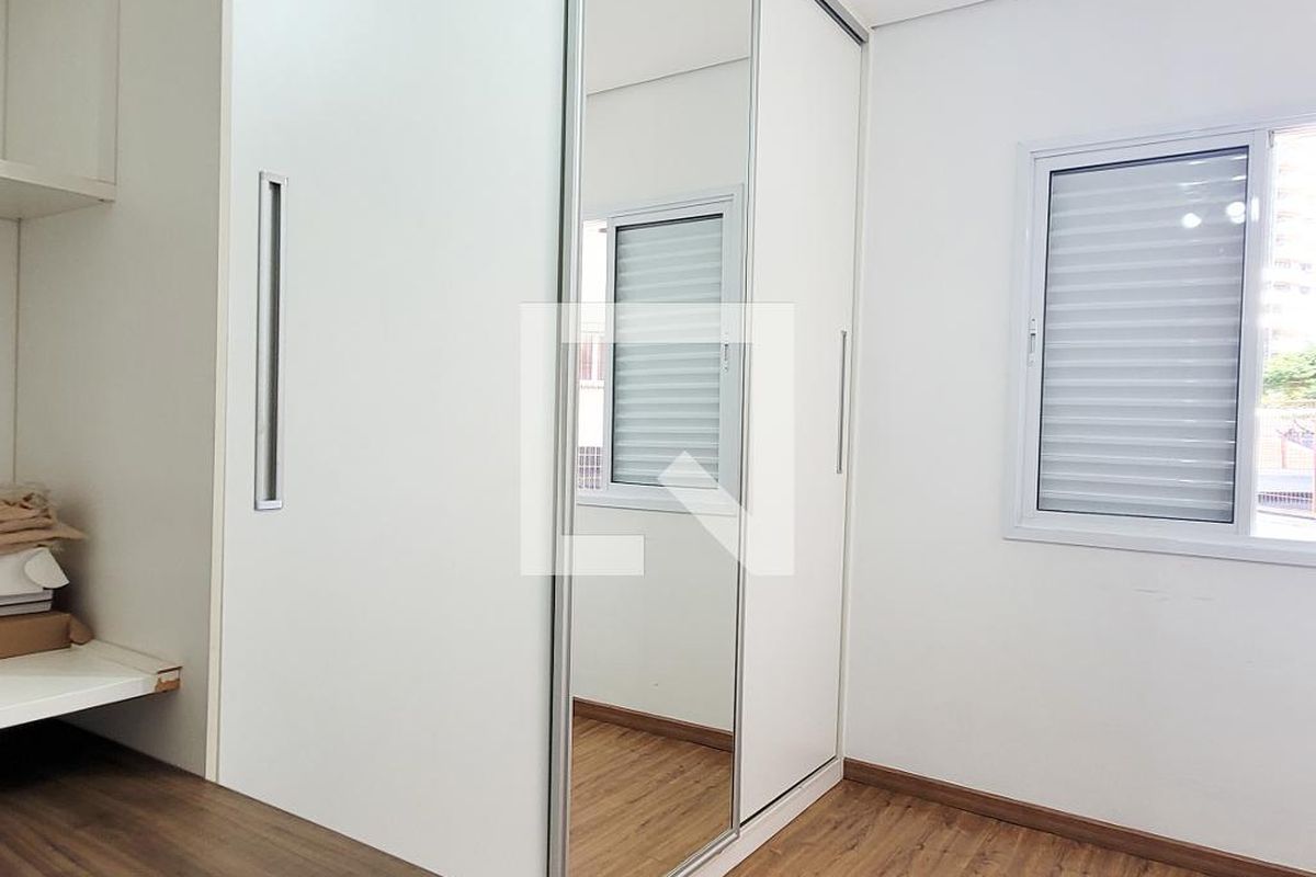 Casa à Venda - Cambuí, 2 Quartos,  250 m2 em , Campinas - sp | SoloBR