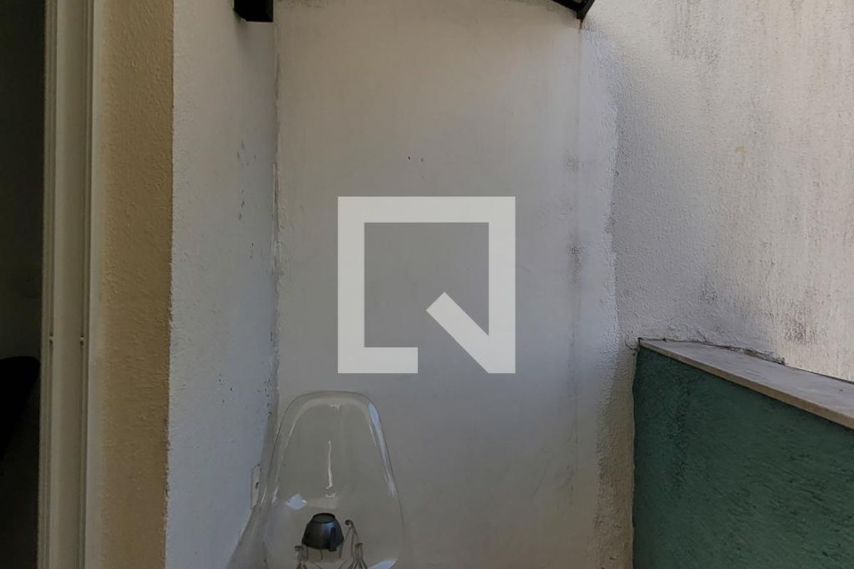 Casa à Venda - Cambuí, 2 Quartos,  250 m2 em , Campinas - sp | SoloBR