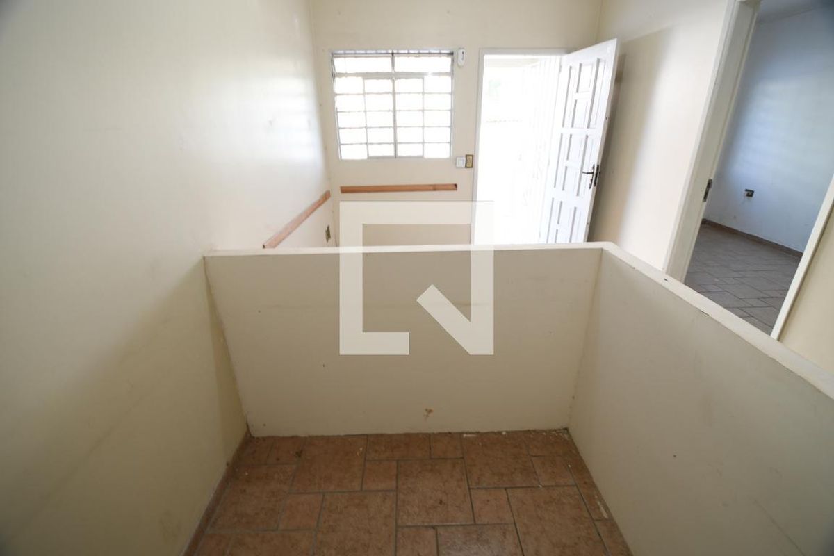 Casa à Venda - Bosque, 3 Quartos,  187 m2 em , Campinas - sp | SoloBR