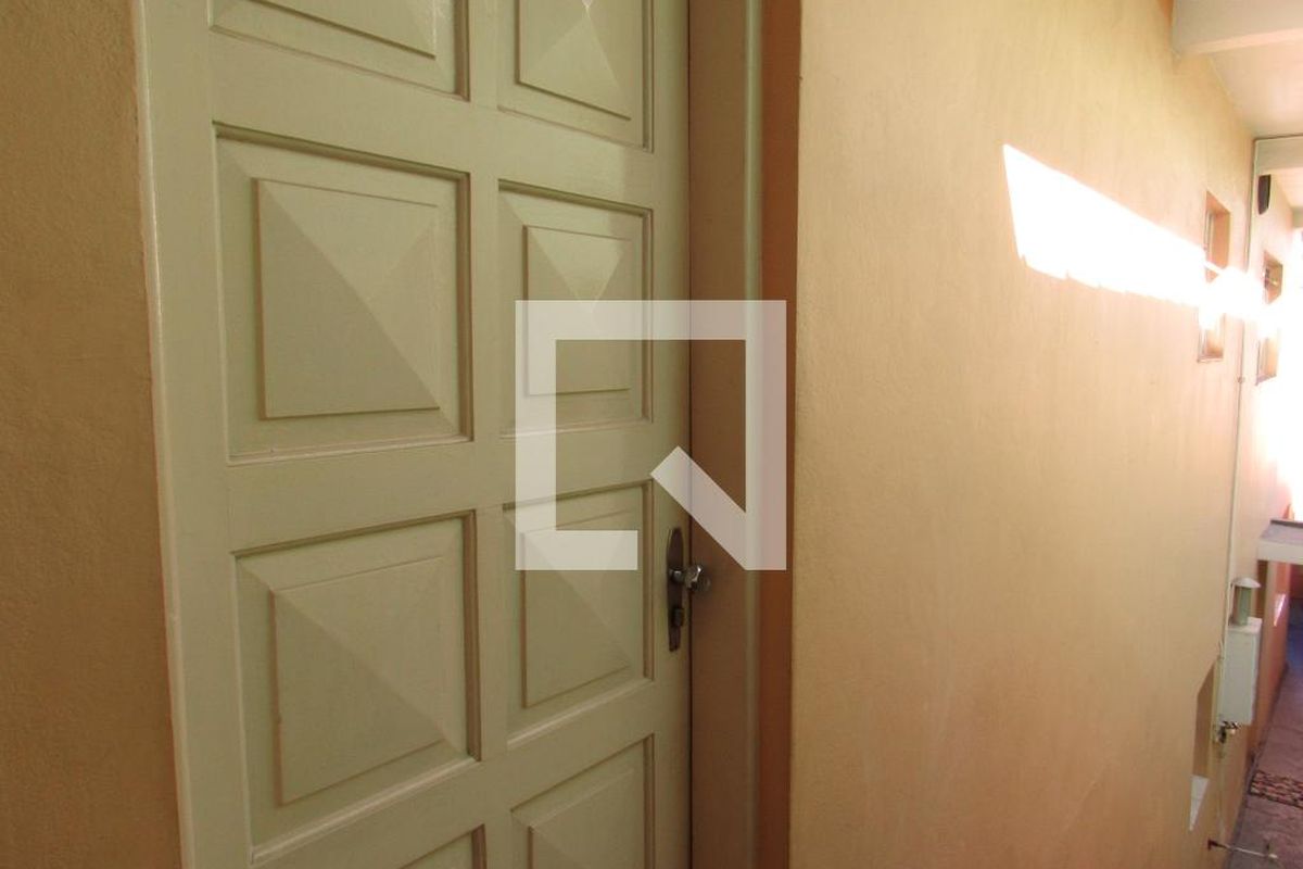 Casa, 2 quartos, 189 m² - Foto 260
