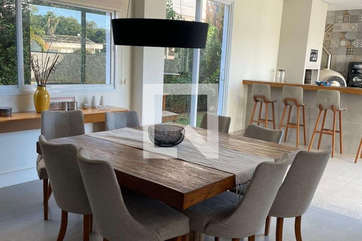 Casa à Venda - Swiss Park, 4 Quartos,  324 m2 em , Campinas - sp | SoloBR