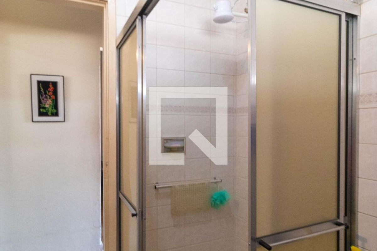 Casa à Venda - Jardim do Lago, 2 Quartos,  243 m2 em , Campinas - sp | SoloBR
