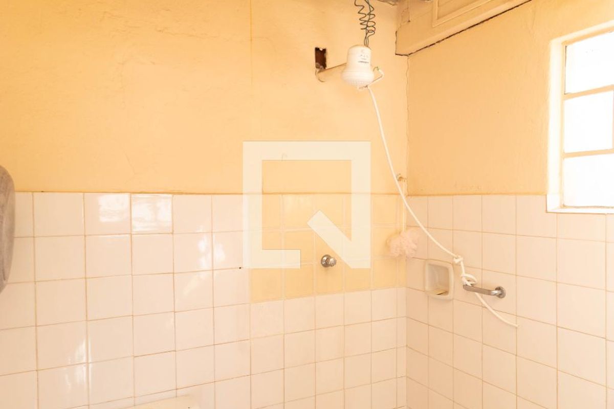Casa à Venda - Jardim do Lago, 2 Quartos,  243 m2 em , Campinas - sp | SoloBR