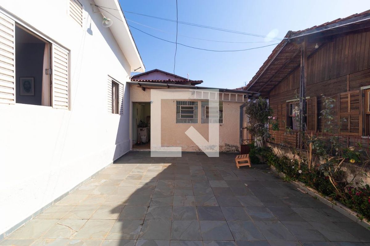 Casa à Venda - Jardim do Lago, 2 Quartos,  243 m2 em , Campinas - sp | SoloBR