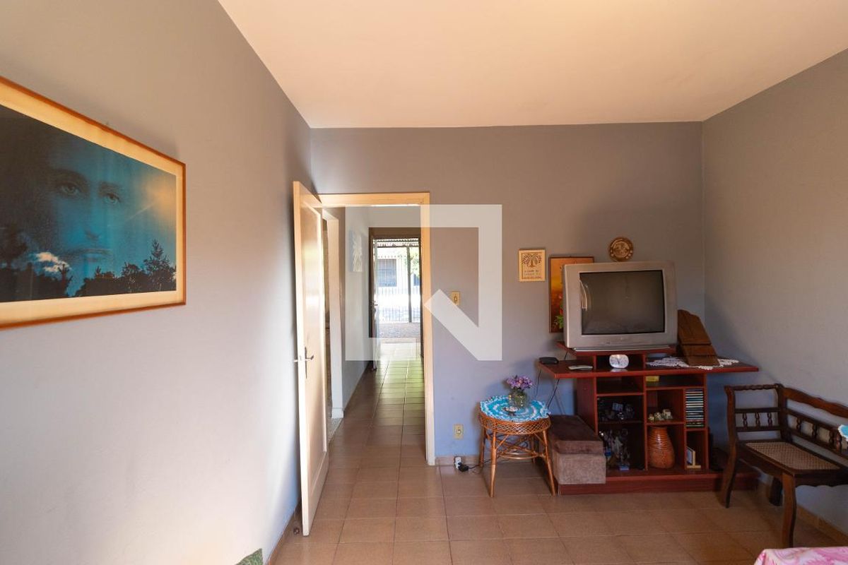 Casa à Venda - Jardim do Lago, 2 Quartos,  243 m2 em , Campinas - sp | SoloBR