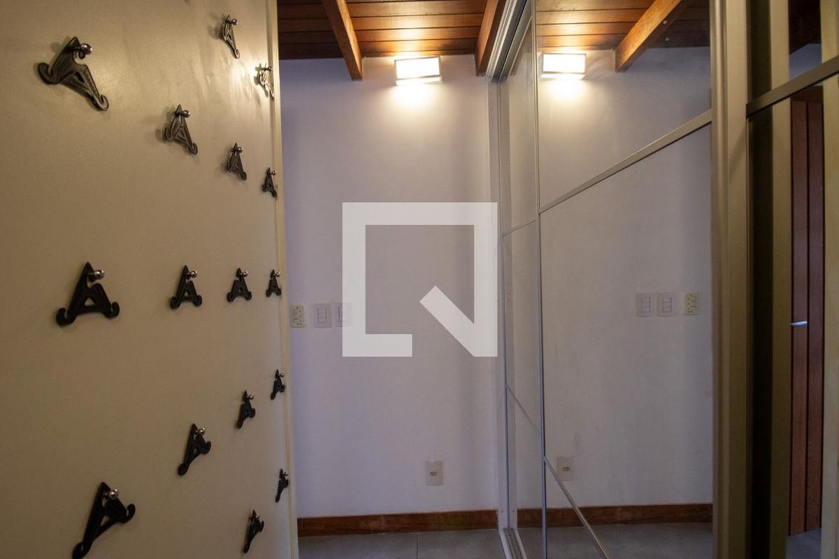 Casa, 4 quartos, 350 m² - Foto 70