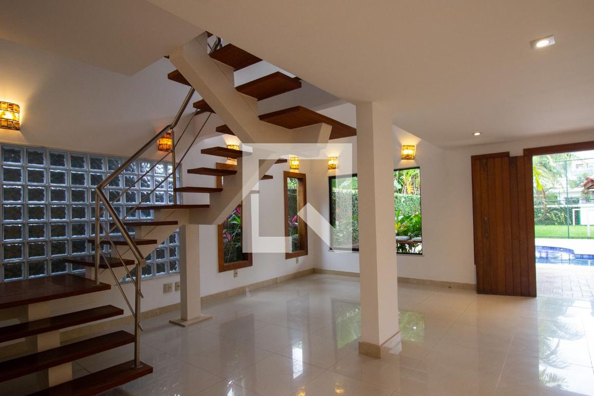 Casa, 4 quartos, 350 m² - Foto 2